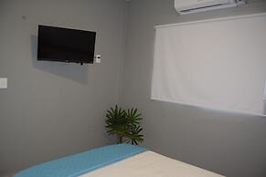 8th Street Suites