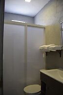 8th Street Suites