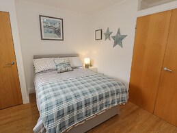 Apartment 6