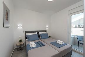 Pool apartments Villa Meteorite
