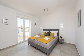 Pool apartments Villa Meteorite