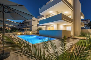 Pool apartments Villa Meteorite