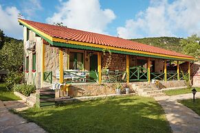 Dachas Cove Hotel