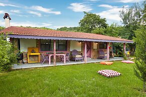 Dachas Cove Hotel
