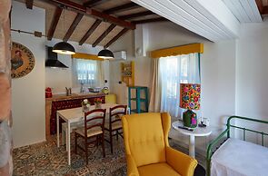 Dachas Cove Hotel