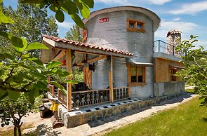 Dachas Cove Hotel