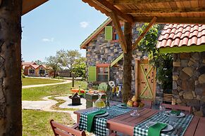 Dachas Cove Hotel