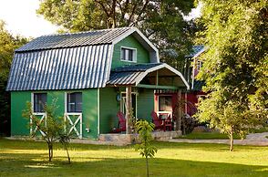 Dachas Cove Hotel