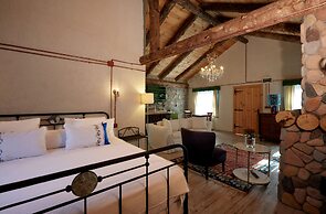 Dachas Cove Hotel