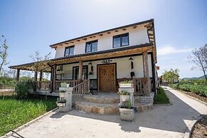 Dachas Cove Hotel