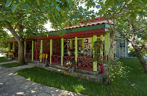Dachas Cove Hotel