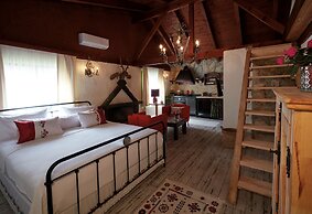 Dachas Cove Hotel