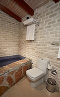 Dachas Cove Hotel