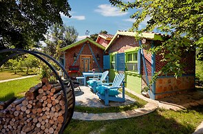 Dachas Cove Hotel