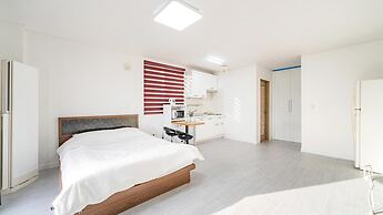 Yeosu Arens Pension