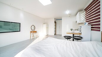 Yeosu Arens Pension