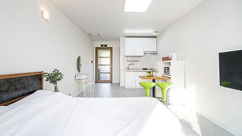 Yeosu Arens Pension