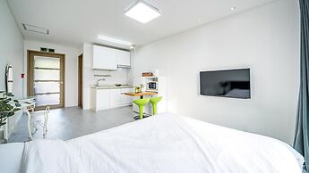 Yeosu Arens Pension