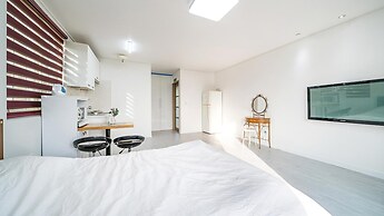 Yeosu Arens Pension