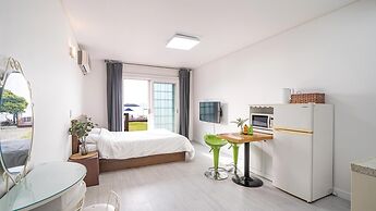 Yeosu Arens Pension