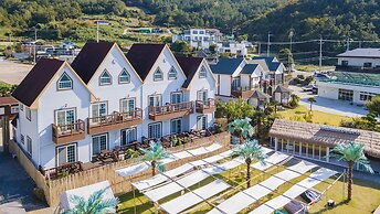 Yeosu Arens Pension