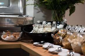 Pure Hotel by Athens Prime Hotels