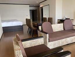 New WestPeninsula Hotel