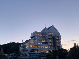New WestPeninsula Hotel