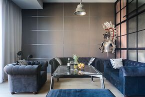 Lumina stylish and spacious studio