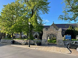 Toll House