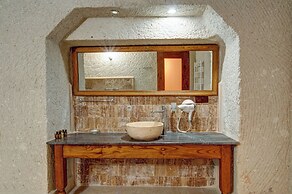 Avilla Cave Hotel