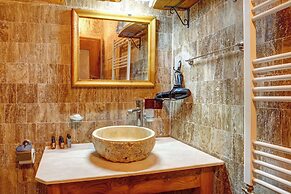 Avilla Cave Hotel