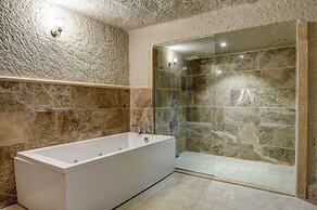 Avilla Cave Hotel