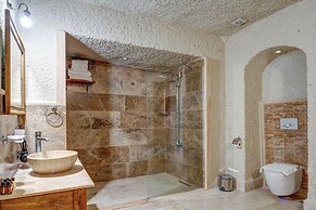 Avilla Cave Hotel