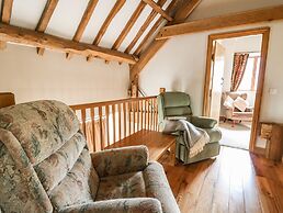 Maes Y Berllan Barn