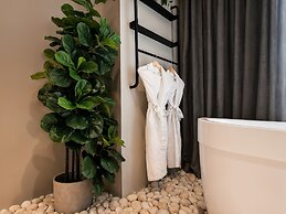 Hashtag 98 Hotel By Jalo