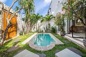 Comfortable 3BR Stylish Private Villa, Canggu