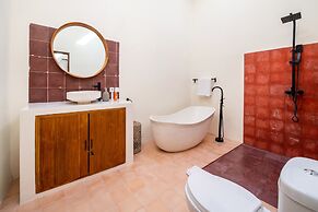 Comfortable 3BR Stylish Private Villa, Canggu