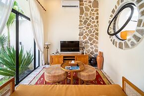 Comfortable 3BR Stylish Private Villa, Canggu