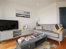 5 Quay Court