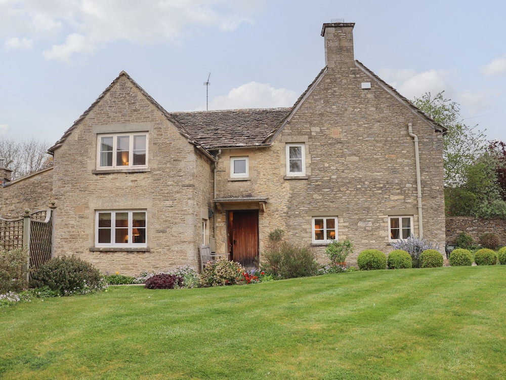 Manor Cottage