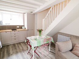 1 Manor Cottage
