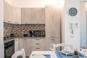 Icaro Apartments