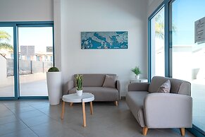 Icaro Apartments