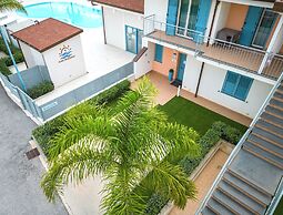 Icaro Apartments
