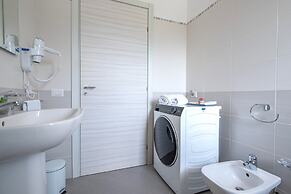 Icaro Apartments