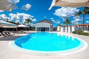 Icaro Apartments