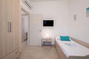 Icaro Apartments