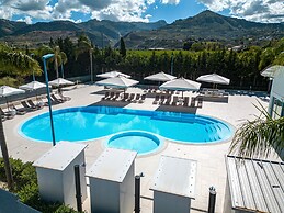Icaro Apartments