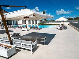 Icaro Apartments